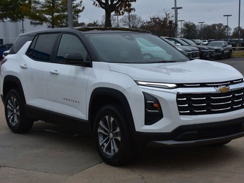 New 2026 Chevrolet Equinox LT w/ Convenience Package II image 3