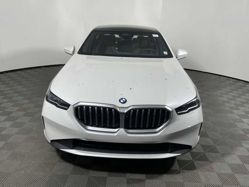 New 2026 BMW 530i xDrive w/ Premium Package image 5
