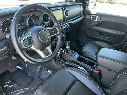 Used 2022 Jeep Wrangler Unlimited Sahara w/ Cold Weather Group image 25