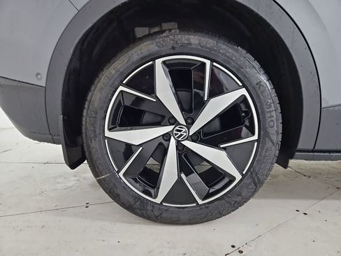 New 2026 Volkswagen ID.4 Pro S image 13