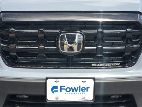 Used 2026 Honda Ridgeline Black Edition image 12
