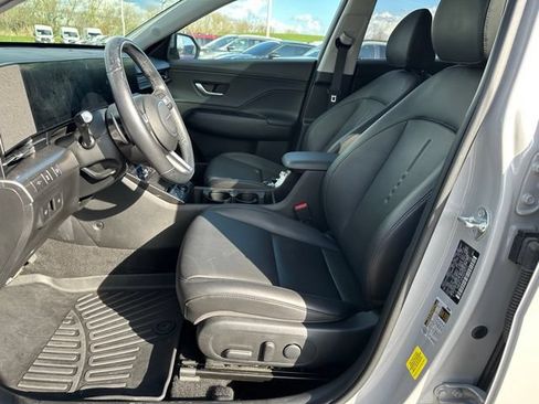 Used 2024 Hyundai Kona Limited AWD/4WD image 15