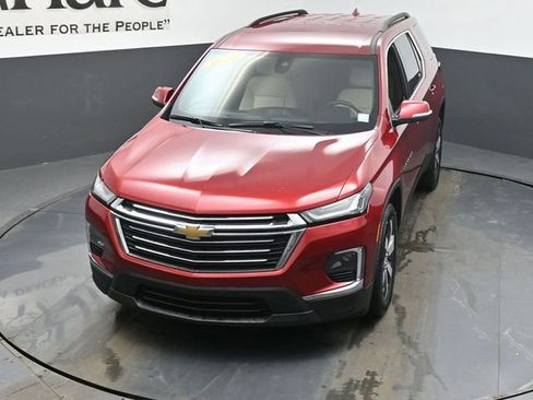 Used 2023 Chevrolet Traverse LT w/ LT Premium Package image 47