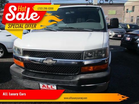 Used 2011 Chevrolet Express 1500 LT w/ LT Preferred Equipment Group image 1