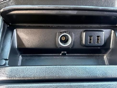 Used 2016 GMC Yukon Denali w/ Open Road Package image 32