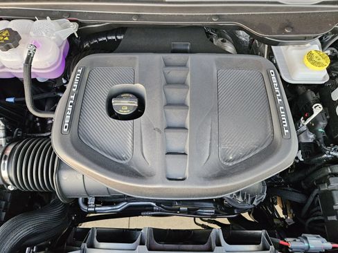 New 2026 RAM 1500 Limited w/ Off Road Group AWD/4WD image 32