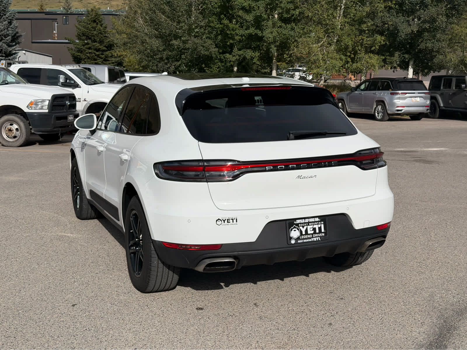 Used 2019 Porsche Macan AWD/4WD image 12