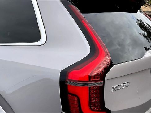 New 2026 Volvo XC90 B6 Plus w/ Protection Package Premier image 25