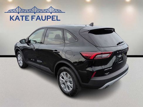 Used 2025 Ford Escape Active AWD/4WD image 5