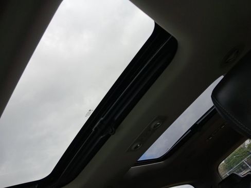 Used 2016 Buick Enclave Leather image 7