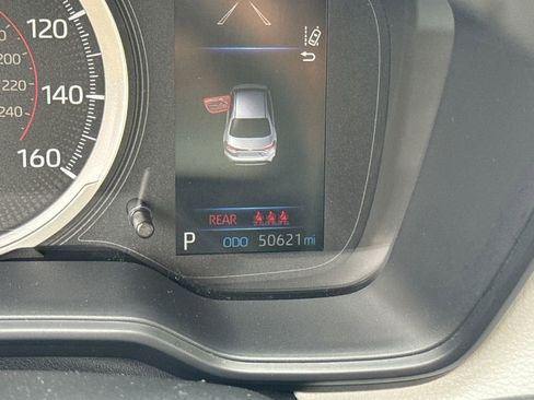 Used 2022 Toyota Corolla SE w/ SE Premium Package image 28