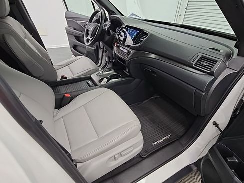 Used 2023 Honda Passport EX-L image 39