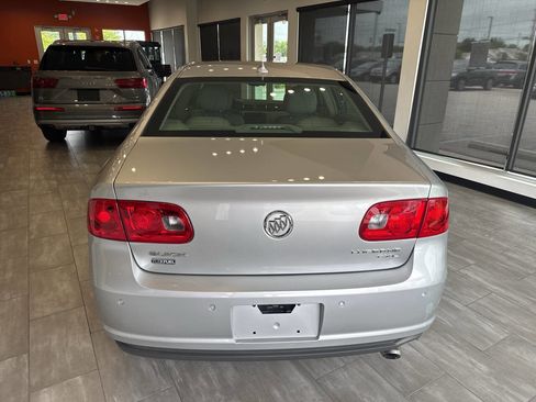 Used 2010 Buick Lucerne CXL image 10