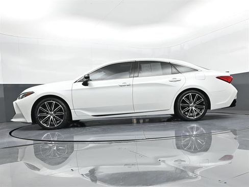 Certified 2021 Toyota Avalon Touring FWD image 33
