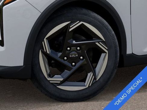 New 2025 Kia K4 EX image 9