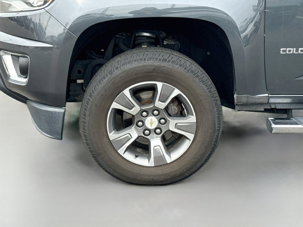 Used 2017 Chevrolet Colorado Z71 AWD/4WD image 39