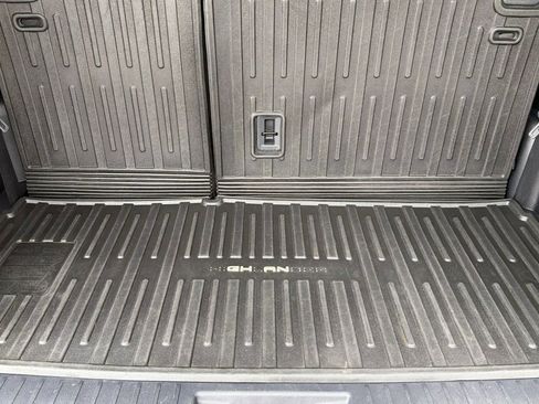 Used 2023 Toyota Highlander Platinum AWD/4WD image 15