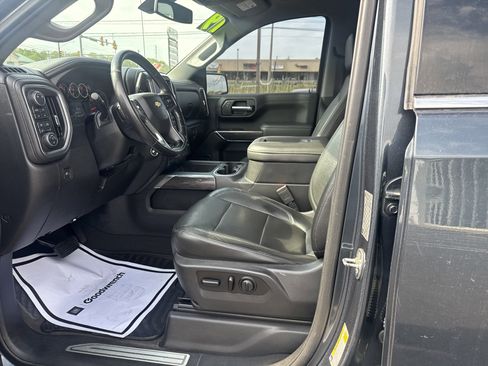 Used 2019 Chevrolet Silverado 1500 LTZ w/ LTZ Plus Package AWD/4WD image 12