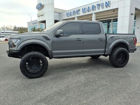 Used 2018 Ford F150 Raptor w/ Equipment Group 802A Luxury image 3