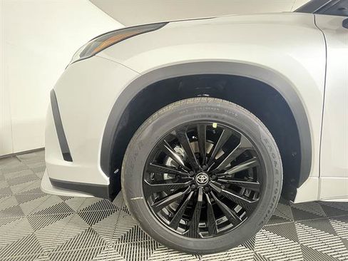 New 2026 Toyota Highlander XSE AWD/4WD image 25