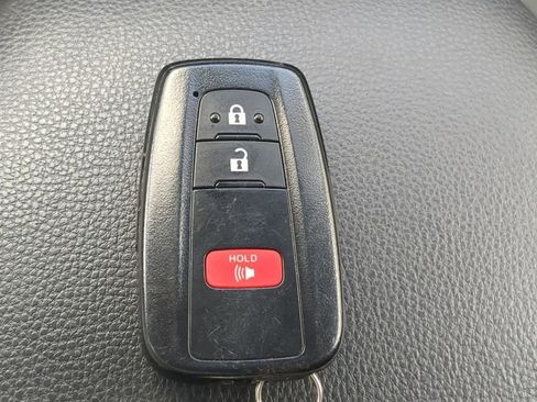 Used 2023 Toyota RAV4 AWD Hybrid image 26