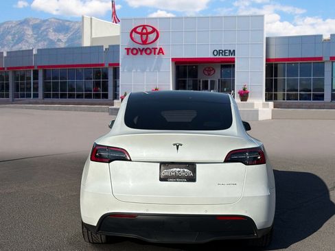 Used 2021 Tesla Model Y Long Range AWD/4WD image 4