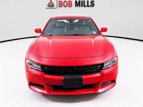 Used 2020 Dodge Charger SXT w/ Leather Interior Group image 2