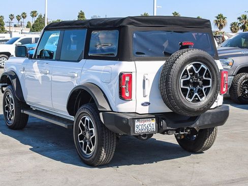 Used 2022 Ford Bronco Outer Banks w/ Sasquatch Package AWD/4WD image 7