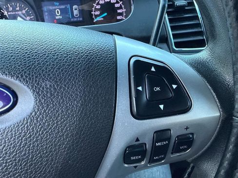 Used 2019 Ford Taurus Police Interceptor AWD image 18