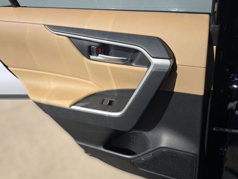 Used 2024 Toyota RAV4 XLE Premium image 21