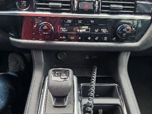 Used 2025 Nissan Pathfinder SV AWD/4WD image 21