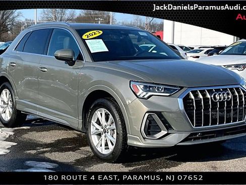 Used 2023 Audi Q3 2.0T Premium w/ Convenience Package image 9