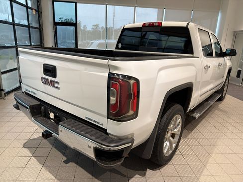 Used 2018 GMC Sierra 1500 SLT AWD/4WD image 5