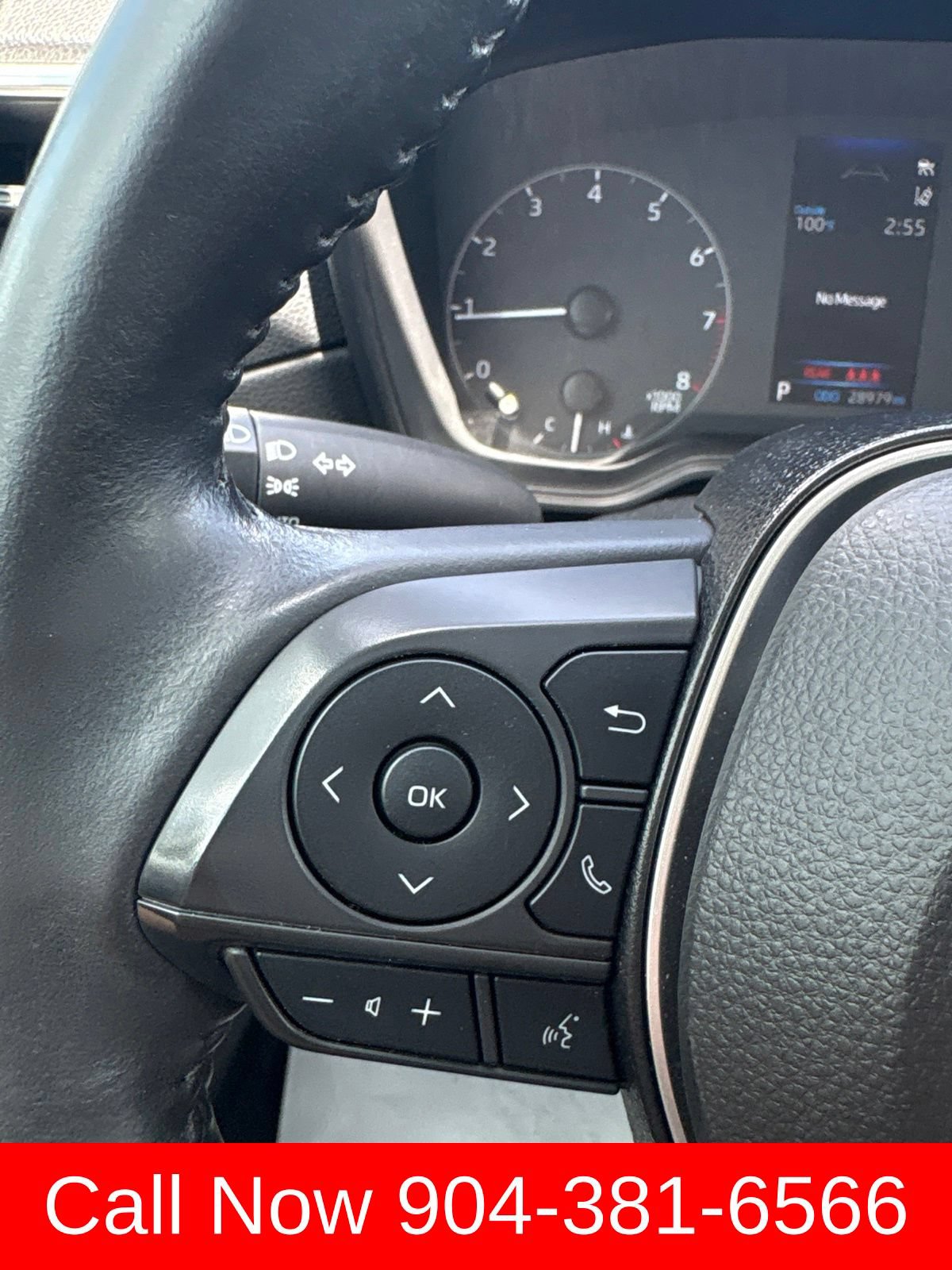 Used 2024 Toyota Corolla Cross LE w/ Moonroof Package FWD image 17