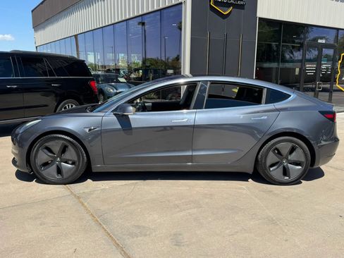 Used 2019 Tesla Model 3 Long Range AWD/4WD image 9