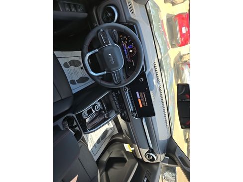 New 2026 Chevrolet Colorado Z71 w/ Technology Package AWD/4WD image 9