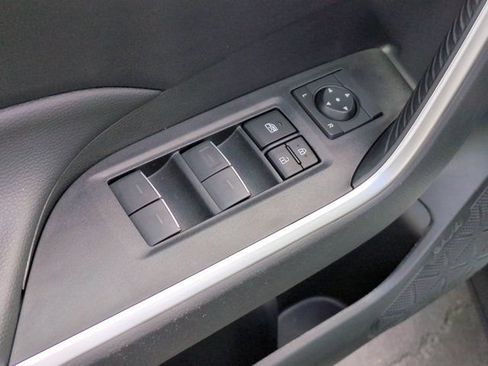 Used 2024 Toyota RAV4 XLE FWD image 15