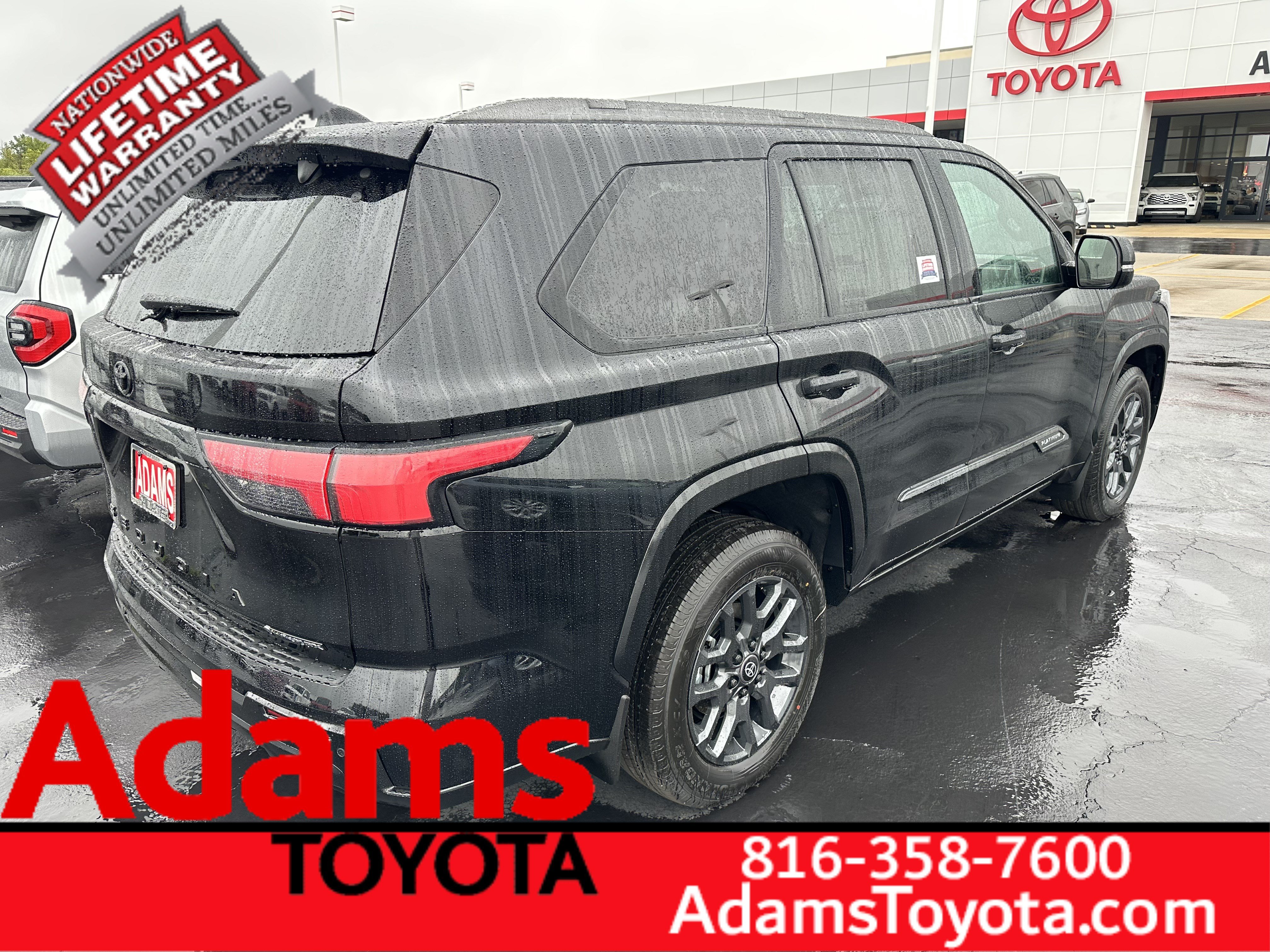 Used 2026 Toyota Sequoia Platinum AWD/4WD image 2