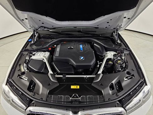 Used 2023 BMW 530e 530e iPerformance w/ Convenience Package image 6