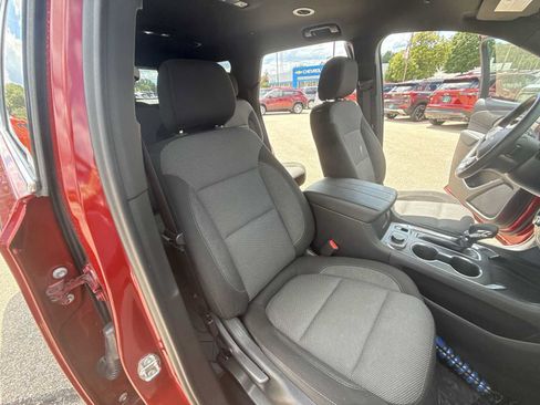Certified 2023 Chevrolet Traverse LT FWD image 26