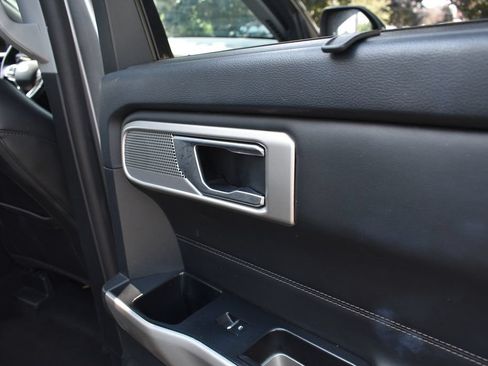 Used 2023 Ford Explorer Limited RWD image 26