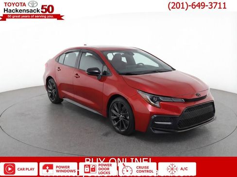 Used 2022 Toyota Corolla SE FWD image 1