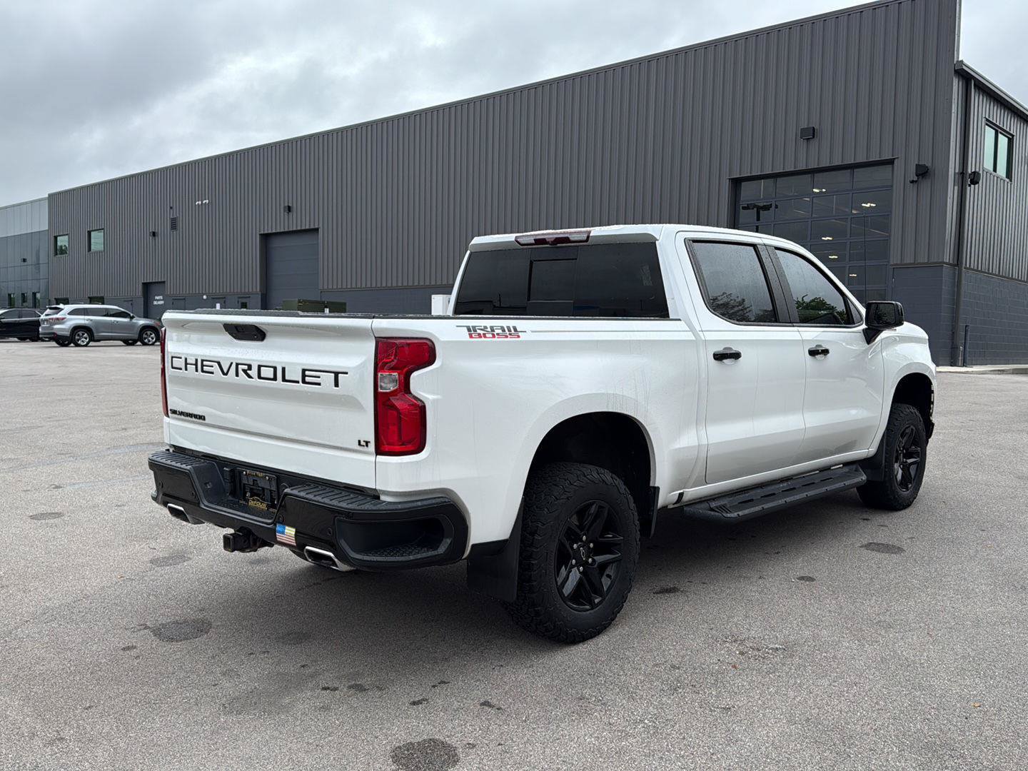 Used 2020 Chevrolet Silverado 1500 LT Trail Boss AWD/4WD image 3