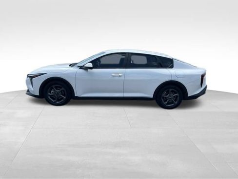 Used 2025 Kia K4 FWD image 4