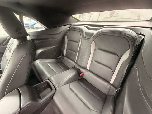 Used 2019 Chevrolet Camaro SS RWD image 18