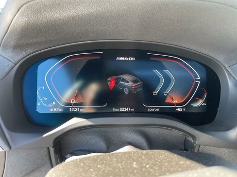 Used 2024 BMW X4 M40i w/ Premium Package image 8
