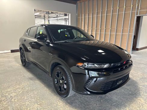 Used 2024 Dodge Hornet R/T w/ R/T Blacktop Package AWD/4WD image 4