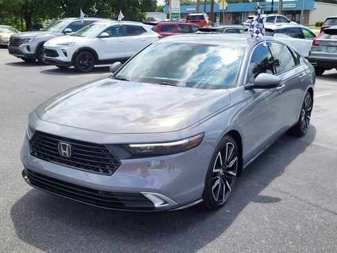 New 2025 Honda Accord Touring image 5