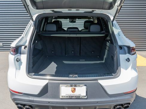 New 2026 Porsche Cayenne AWD/4WD image 35