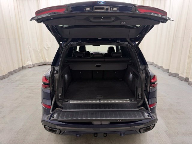 Used 2025 BMW X5 xDrive50e AWD/4WD image 7